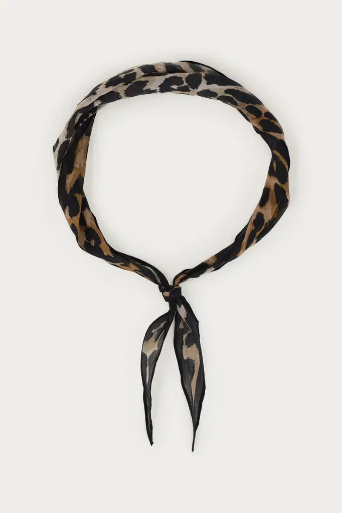 foulard leo 3.webp