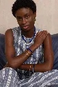 lola bleu 1.webp