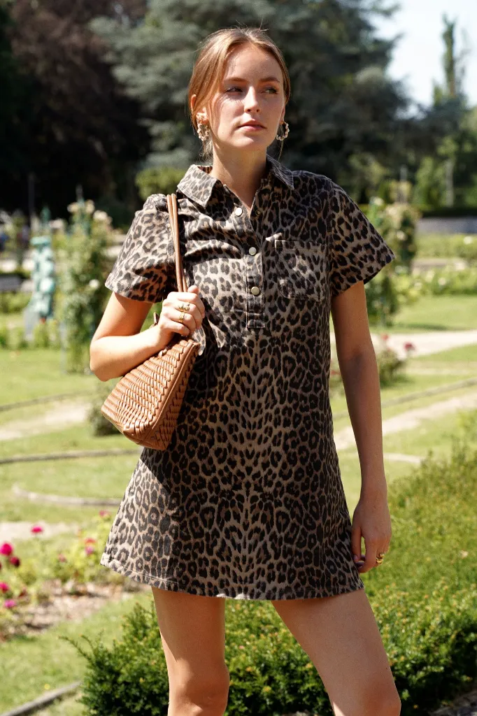 Tezza-6146 2.webp