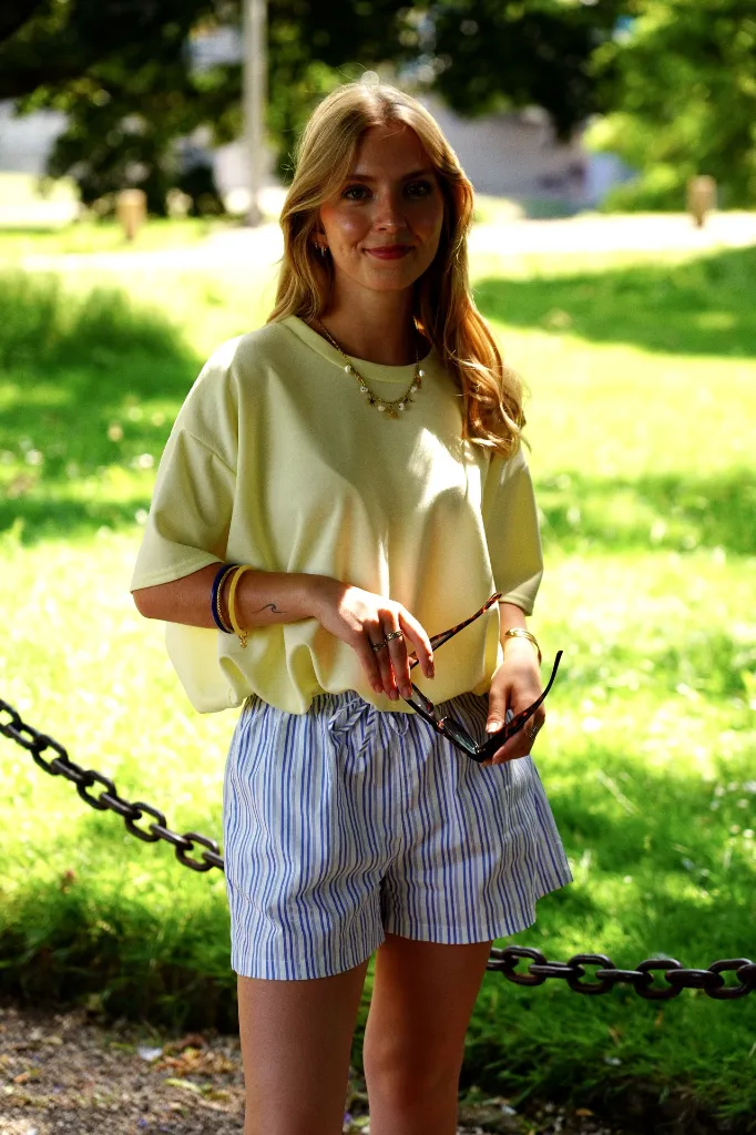 Tezza-7625 2.webp