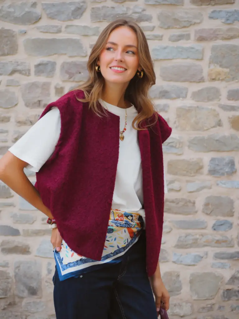 Veste INAYA bordeaux/sans manches