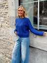 Pull JIA bleu
