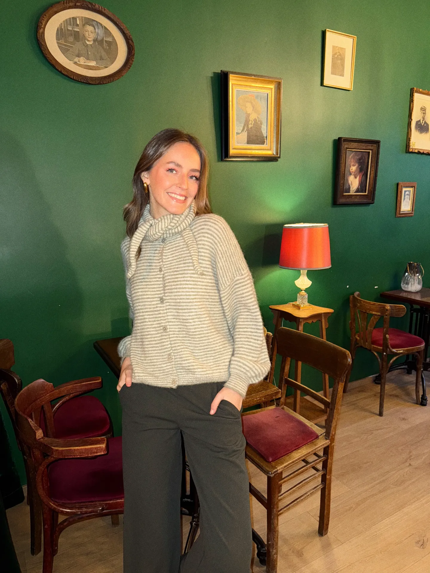 Pull DEAN vert/rayé (avec foulard)