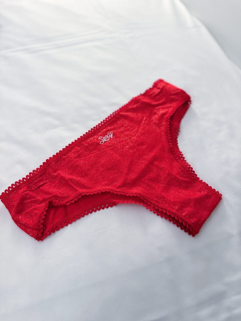 Culotte SEXY rouge à paillettes