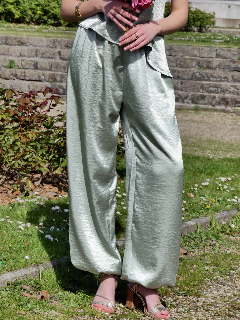 YASMINA VERT SAUGE - Pantalon satiné (S/M)