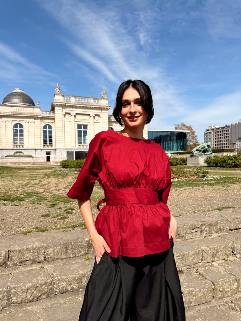 NOLA BORDEAUX - Blouse dos nu