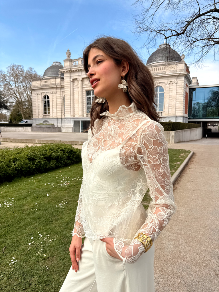 BLOOM BEIGE- Blouse à fleurs (S/M)