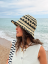 Chapeau de paille noir