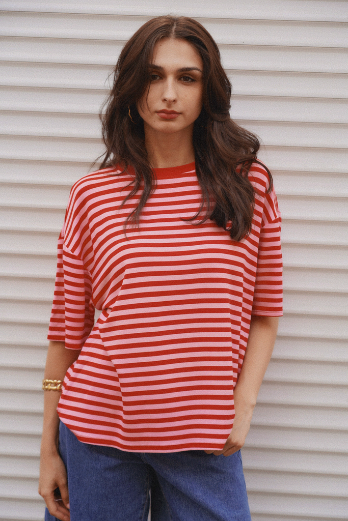 EZRA ROUGE/ROSE - T-shirt à rayures