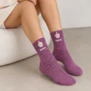 "BITCH" MAUVE/DOIGT - Chaussettes à paillettes tuftées