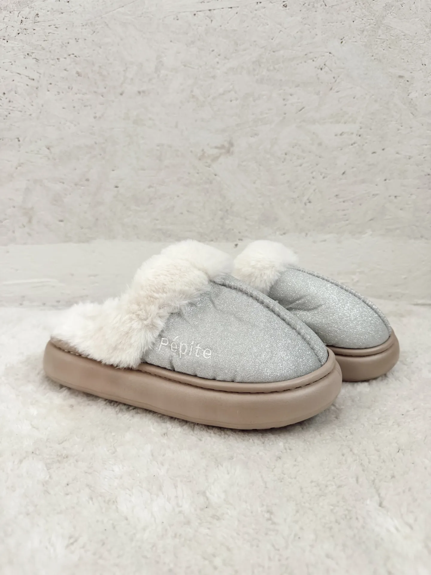 "PÉPITE" ARGENTÉ - Chaussons à paillettes (36/37)