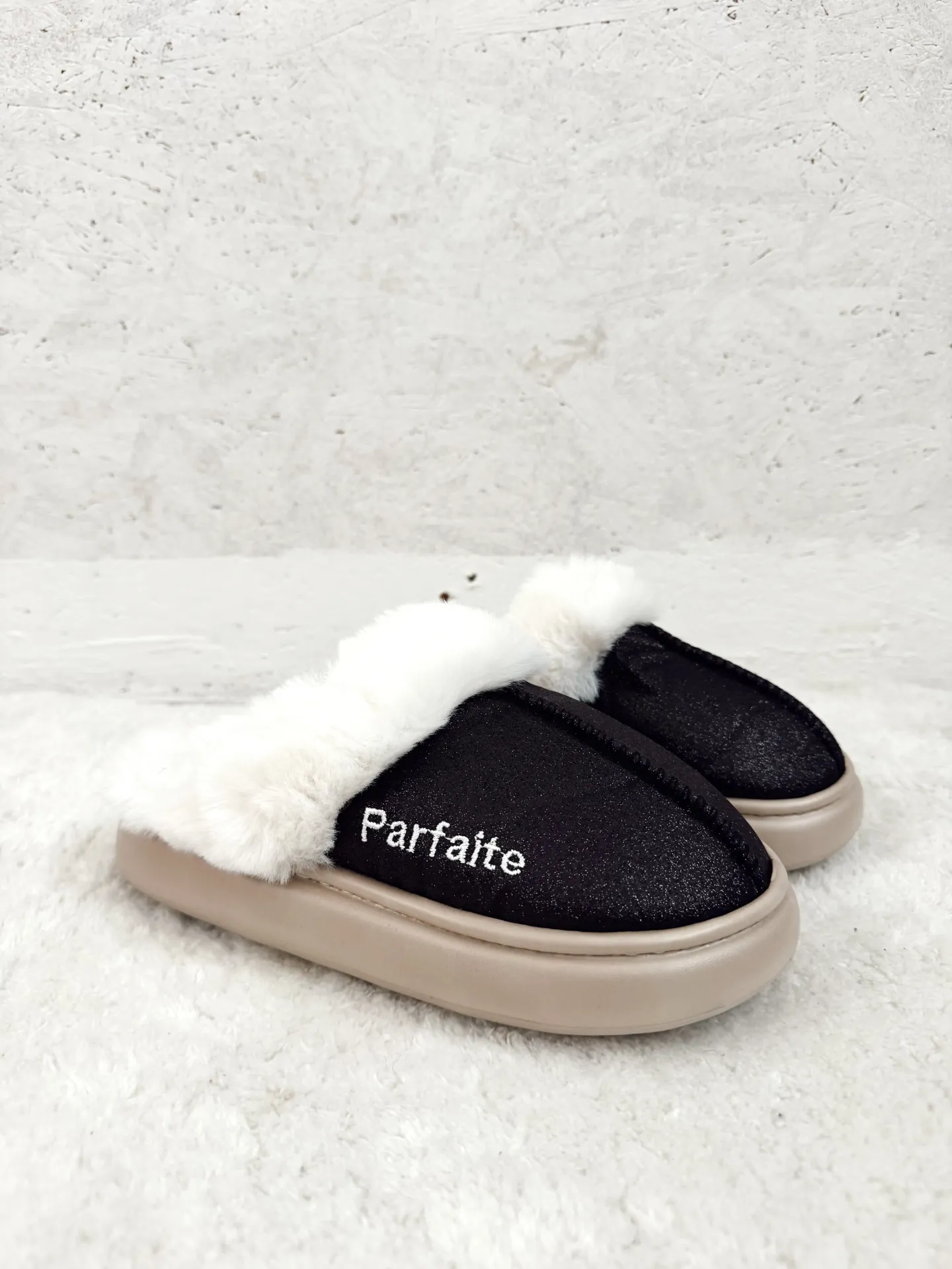 "PARFAITE" NOIRE - Chaussons à paillettes