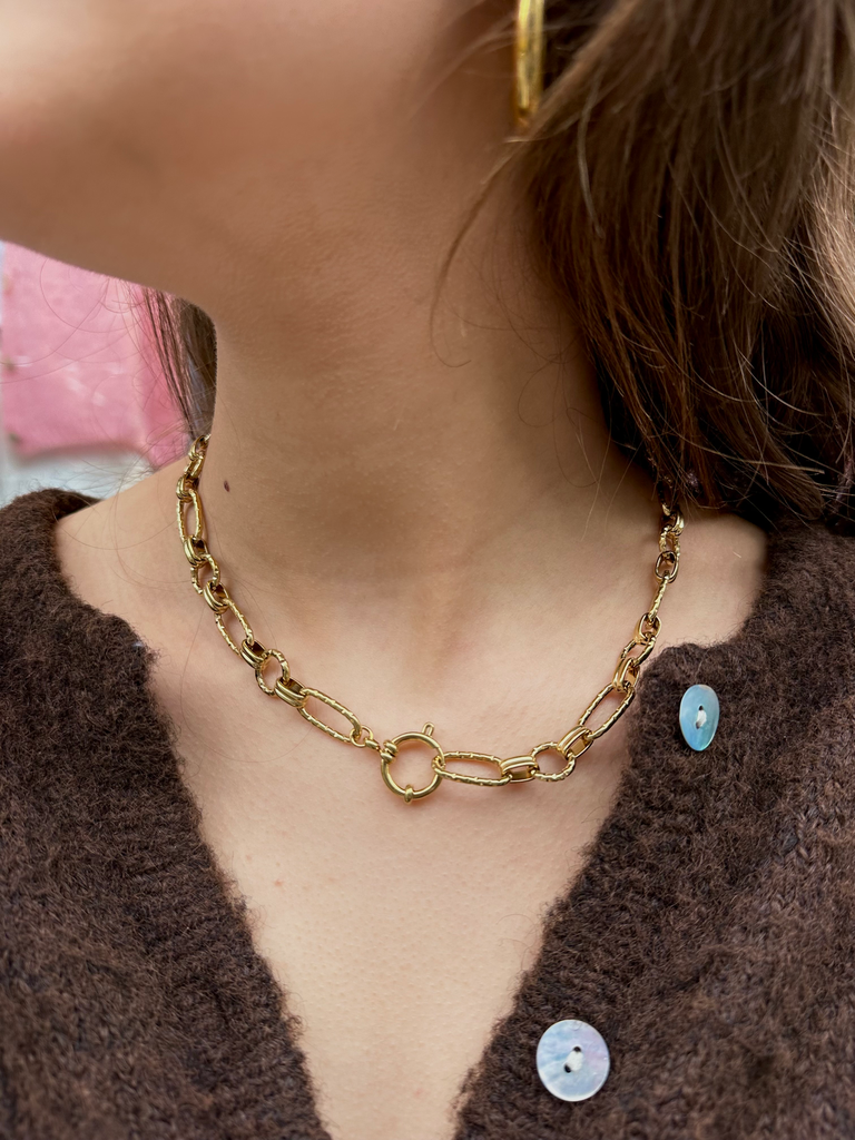 Collier VAHIPOE or