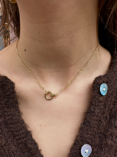 Collier VAEA or 