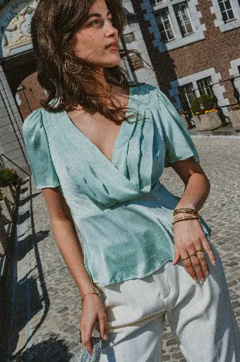 Blouse satinée IZOLINE vert sauge